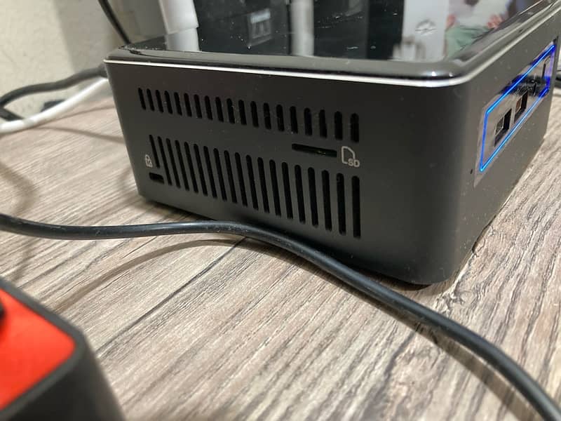 Intel NUC Core I5 7th Gen 2