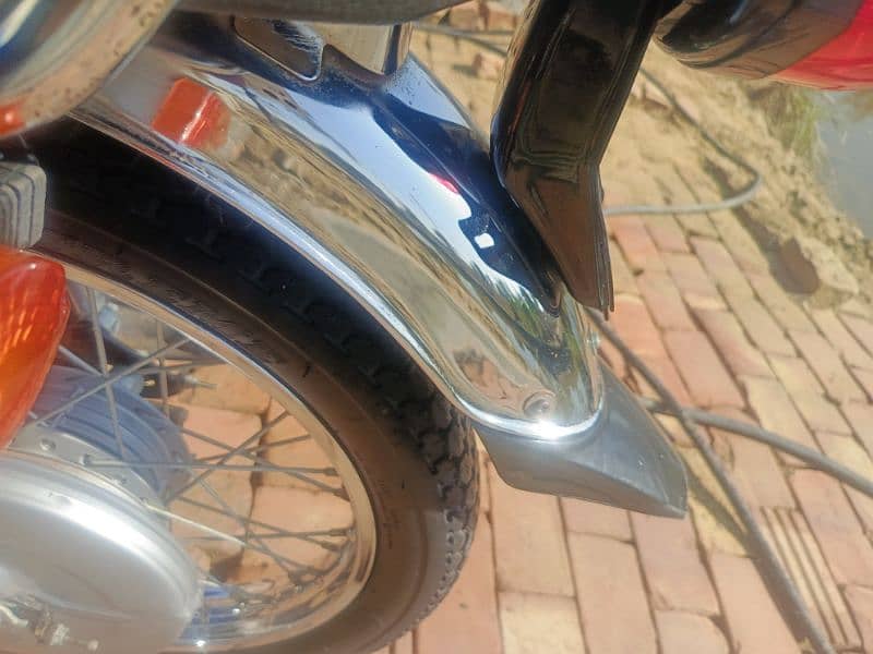 Honda 125 model total German condition 6