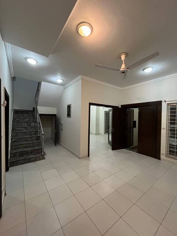 6.11 Marla House In Bahria Town For Rent 9