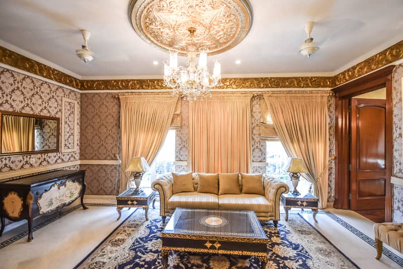 01 KANAL ROYAL PALACE FOR SALE IN DHA PHASE 7 NEAR RAYA GOLF CLUB 23