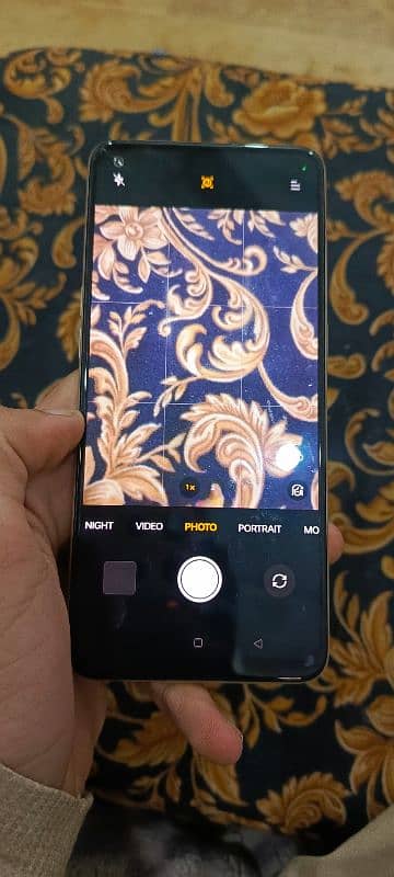 f21 pro 4g 8/128 . . condition 8/10. . panel changed 2