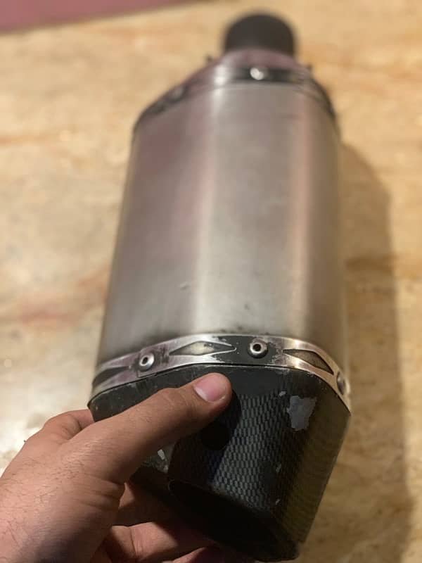 akrapovic exhaust 1