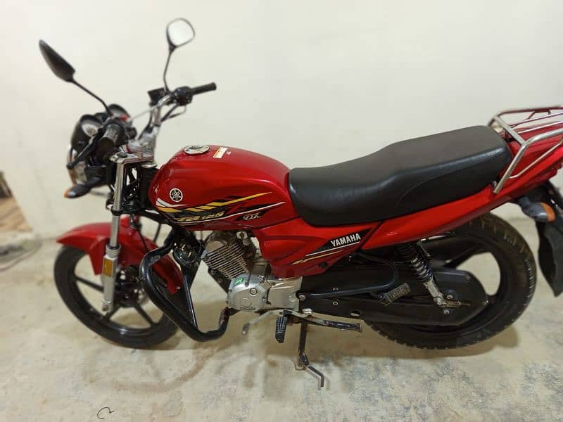 sale yamaha red colour 1