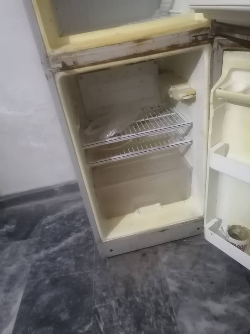 Dawlance Fridge For Urgent Sale 2