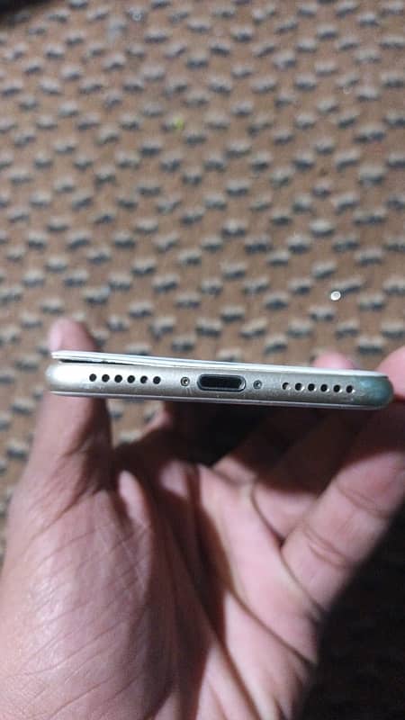 iPhone 7 storage 256 battery change hona Vali ha pie be timming sai ha 6