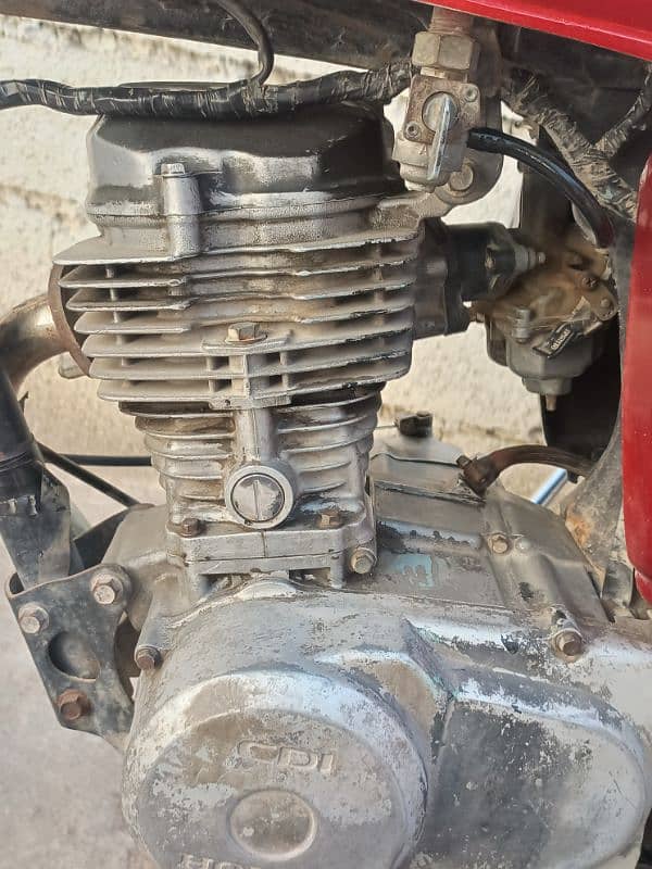 urgent sale honda 125 contant number 03176390712 4