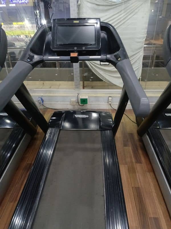 treadmill elliptical and uprait bike technologym 7