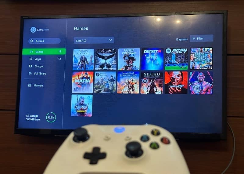 Xbox One S 1 TB With 13 Games 3