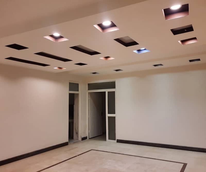 One kanal Commercial Paid Plaza available for rent in Gulberg Lahore 6