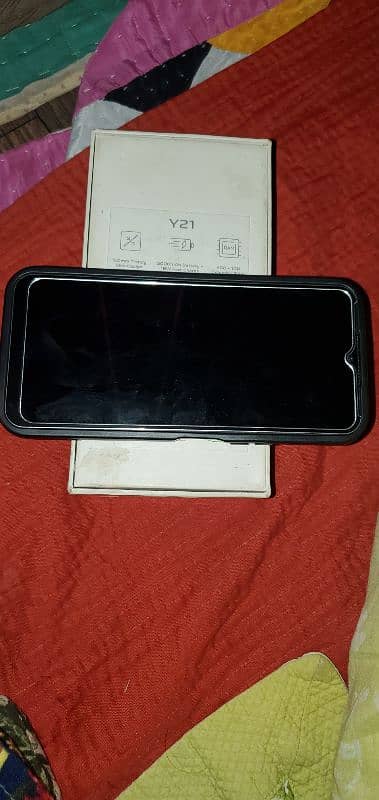 Vivo y21 2