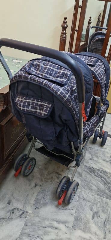 Dual pram. . 1