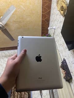 Apple tab All okay koi issue nhi h 10/8 condition ha urgent sale 13 gp