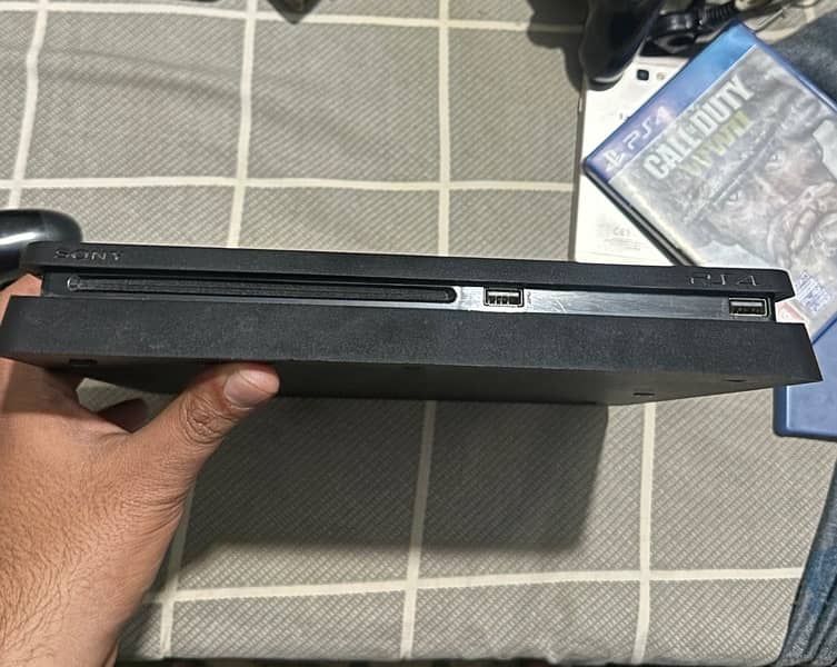 ps4 slim 10/10 2