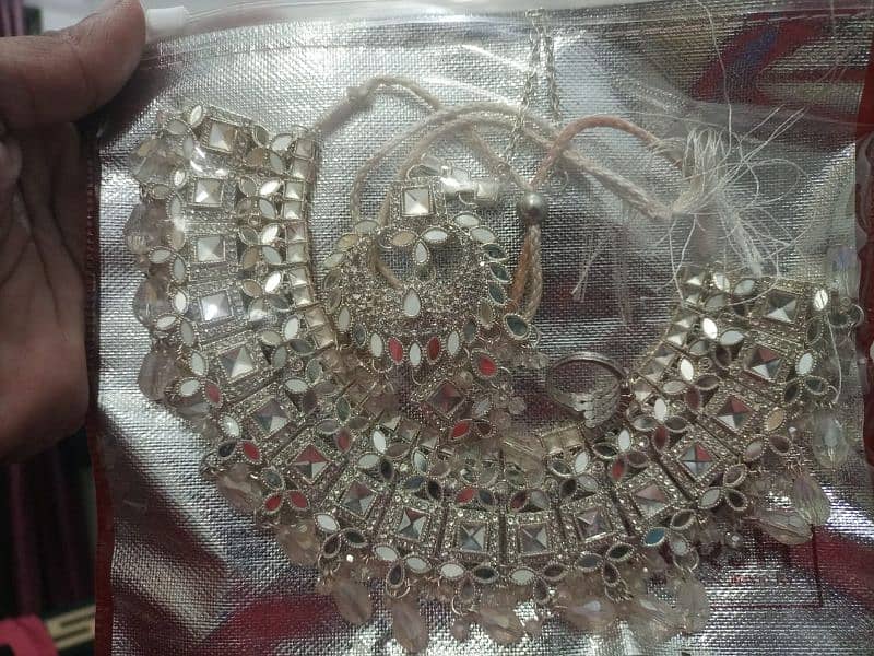 Bridal Mexei for sale with jewellery & caltuch 12