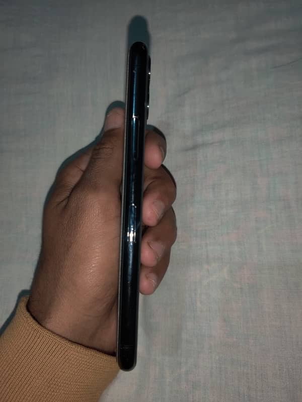 Iphone 11 pro 1