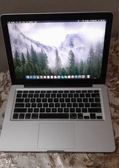 MACBOOK PRO 2012 like Brand New More Information in Description