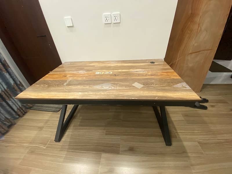 Selling large office table 1