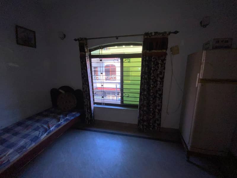 6 Marla 2 Bed Upper Portion Ali Park Near Bhatta Chowk Lahore Cantt ( Near Ghousia Masjid ) 9