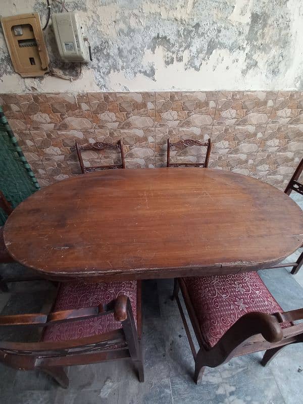 dining table  with 6 chairs made of sheesham wood in good condition 1