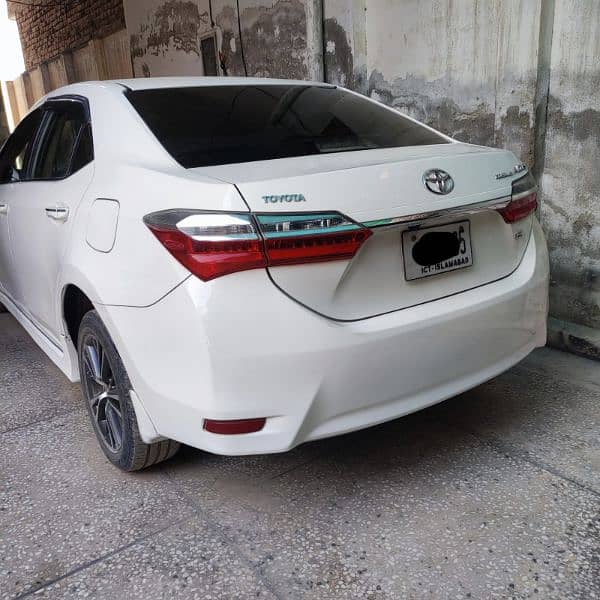 Toyota Corolla Altis 2018 10