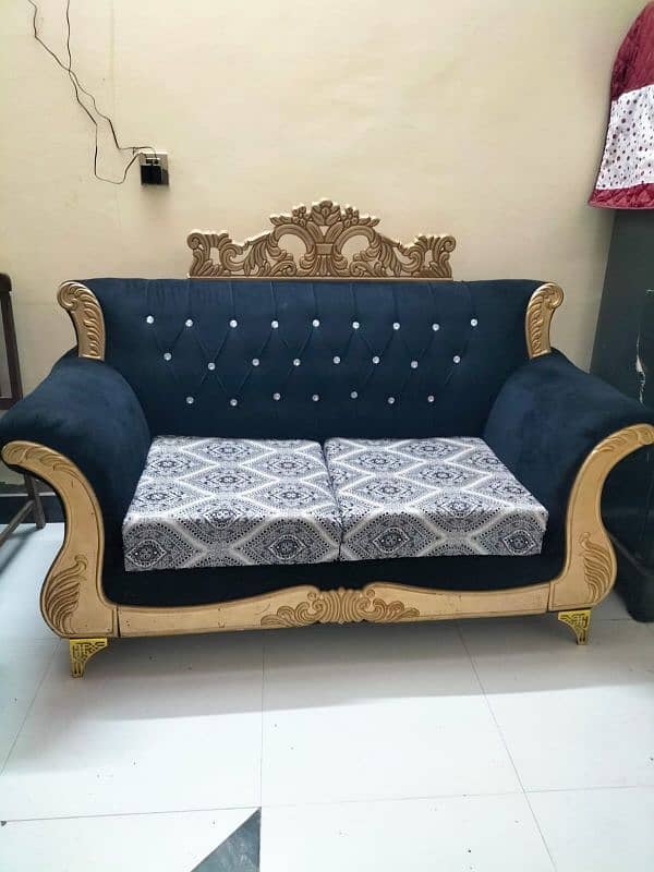 6 seater sofa set with 2 tables 3