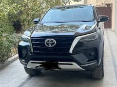 Toyota Fortuner V 2021