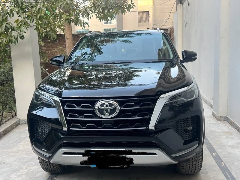 Toyota Fortuner V 2021 3