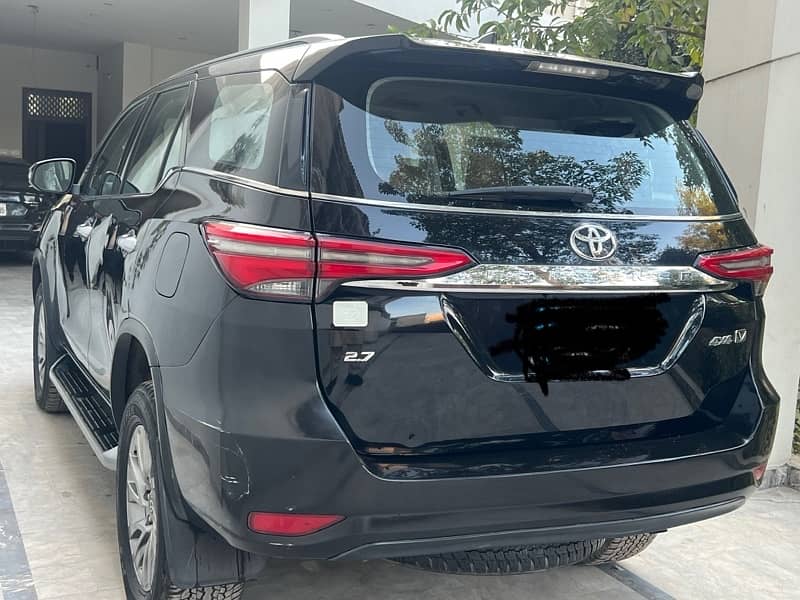 Toyota Fortuner V 2021 7