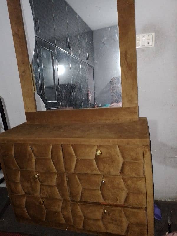 mirror and storage box 3