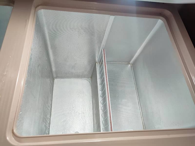 Dawlance Deep Freezer Urgent Sale | Double Door Fast Perfect Cooling 2