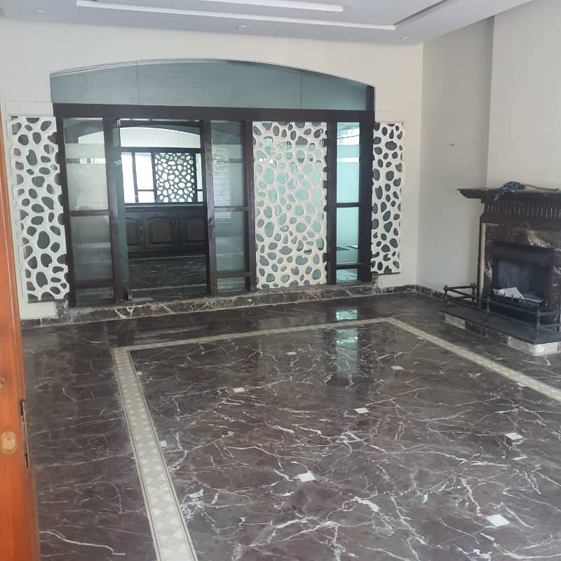 Two kanal House available for rent in Gulberg Lahore 6