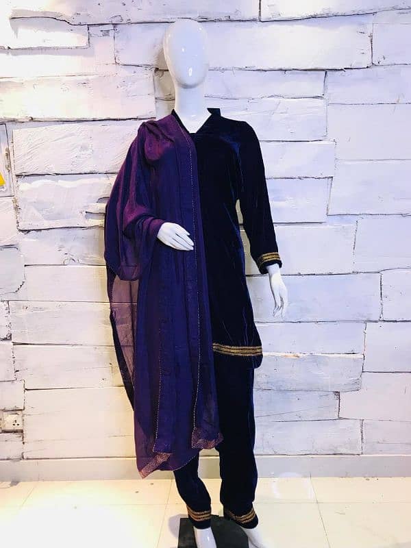 velvet suit with shafoon dupatta 1