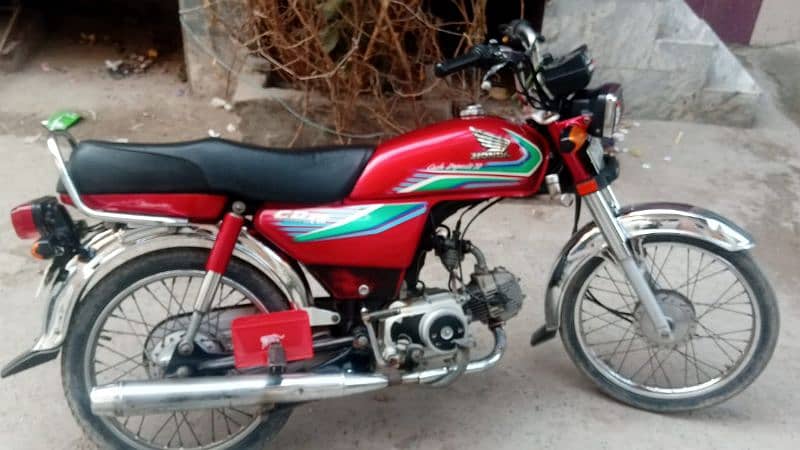 Honda CD 70 (2017 model) 0