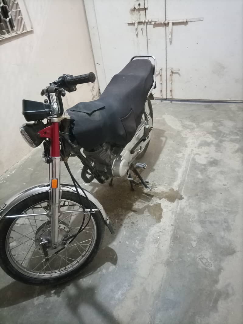 Honda CG 125 2011 0