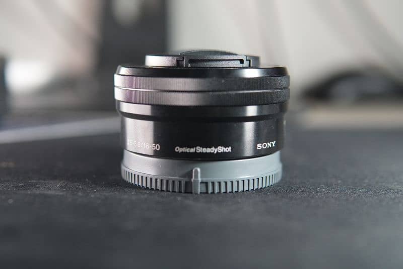 Sony 16-50mm OSS E Mount Lens 1