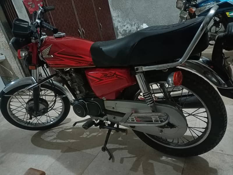 Honda CG125 4