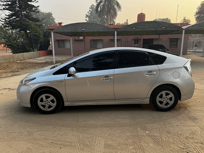 Toyota Prius 2013/2017 import 5