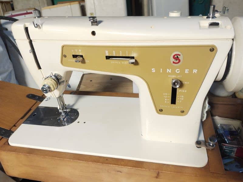 singer sewing machine co Canada 0