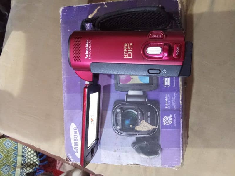 Flash memory SD camcorder Samsung 0