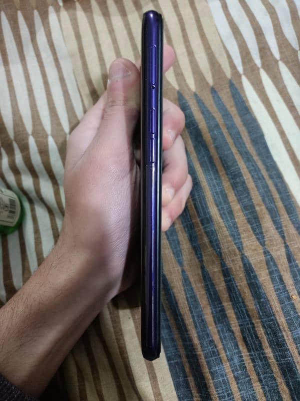 Realme 5 (4+64) 3