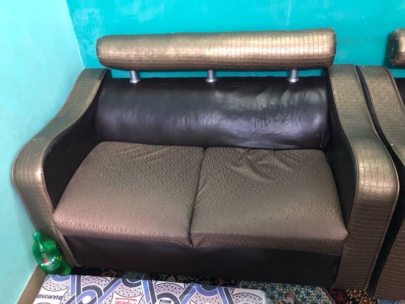 7 seater sofa sets good condition 1