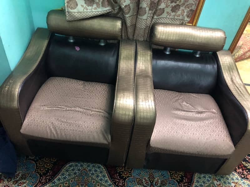 7 seater sofa sets good condition 2