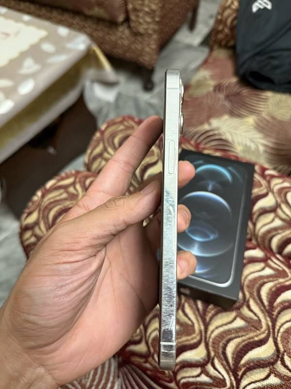 iPhone 12 pro max, Waterpack, Non PTA, 128 gb 1