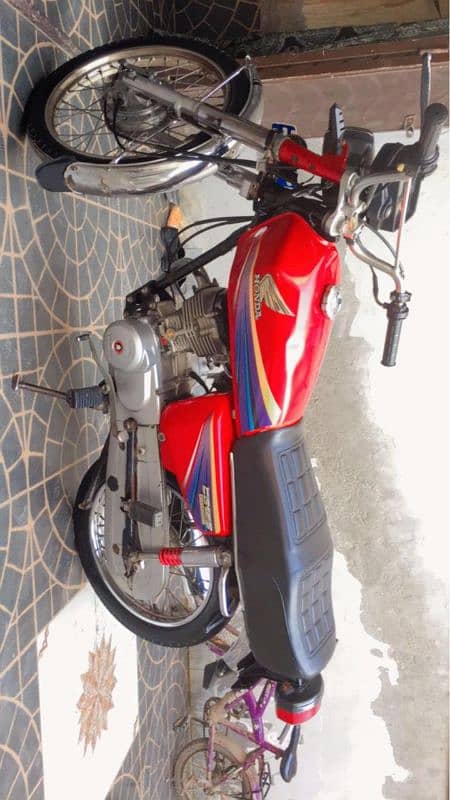 Honda 125 2011 modal 2