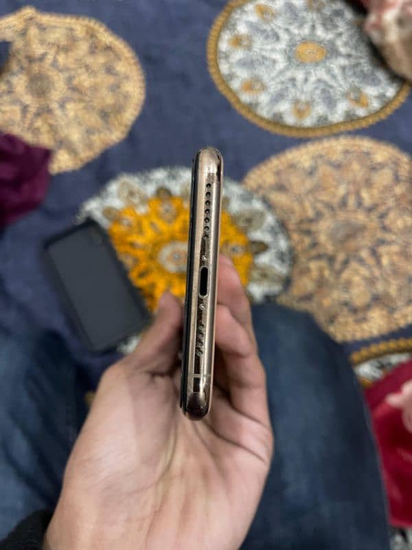 Iphone xs max 256GB non PTA(LLA) 4