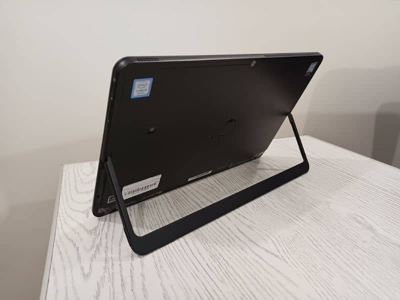 Fujitsu Stylistic R727 core i5 7th gen touchscreen like surface pro 10