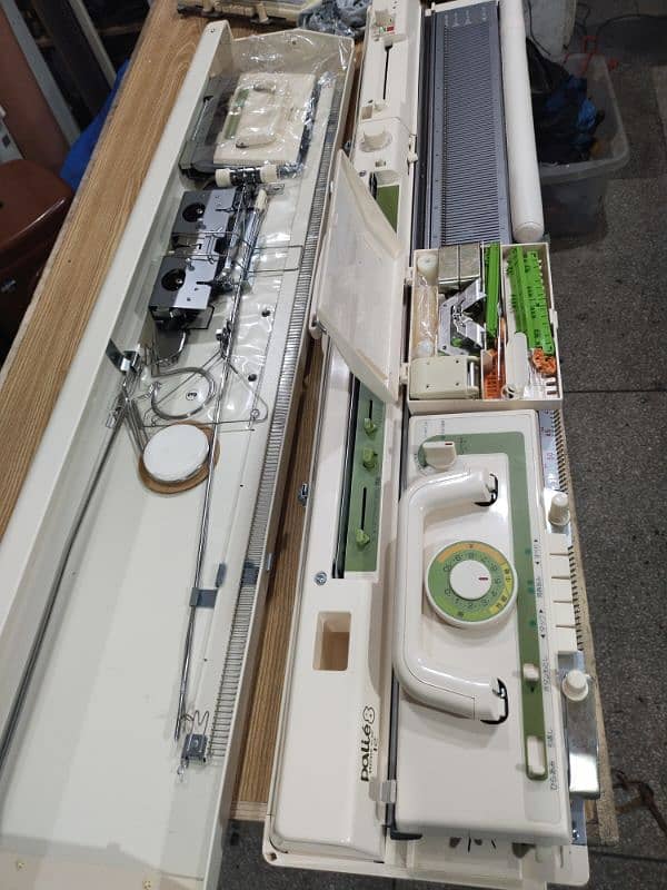 brother knitting machine KH 881 1