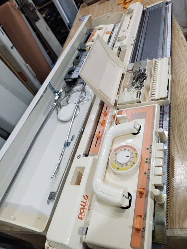 brother knitting machine KH 881 3