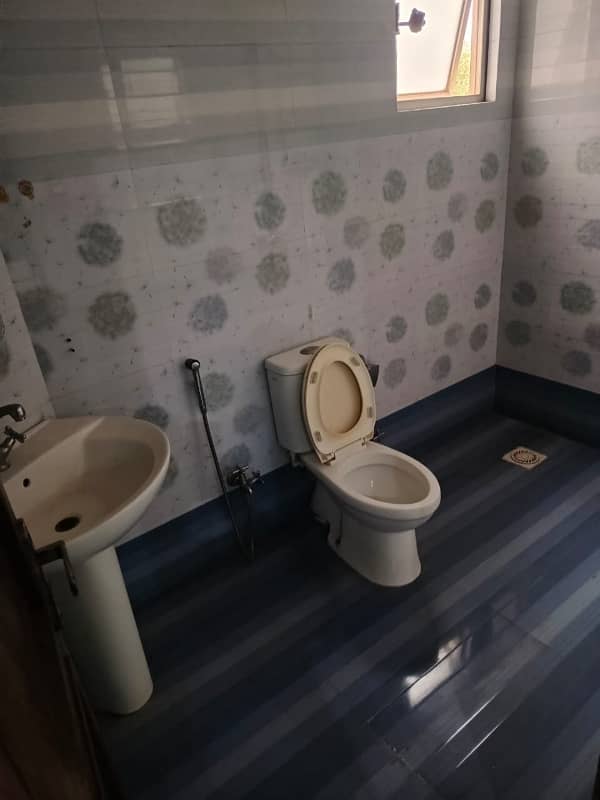 1 Kanal Upper Portion For Rent In Valancia Town 5