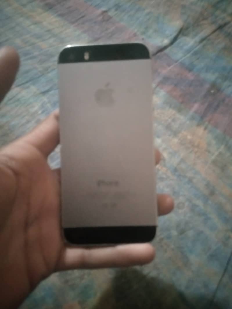 I phone 5s 16 gb pta approved 0